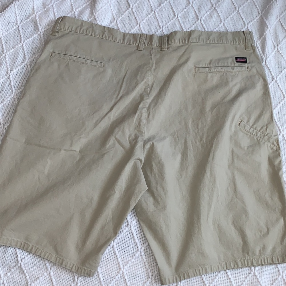 Dickies Cargo Shorts - Picture 2 of 4